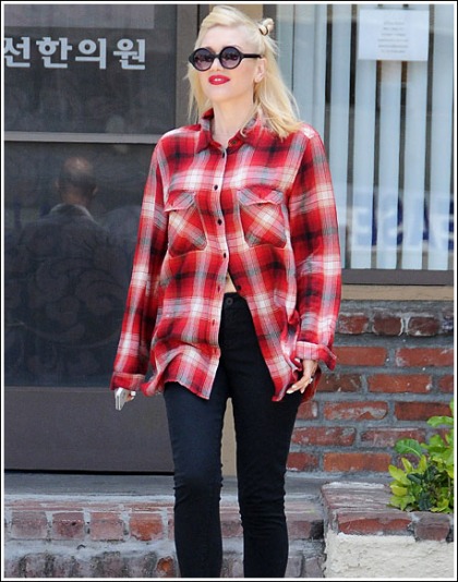 Gwen Stefani Shows Off Her Already Awesome Post-Pregnancy Body Gwen Stefani Shows Off Her Already Awesome Post-Pregnancy Body