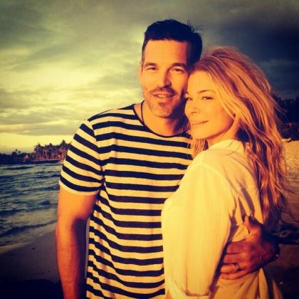 LeAnn Rimes releases a video to announce her tour: embarrassing or cute?