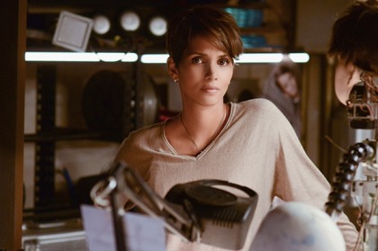 Is Halle Berry a hot and cold diva on the set of Extant' Does it matter'