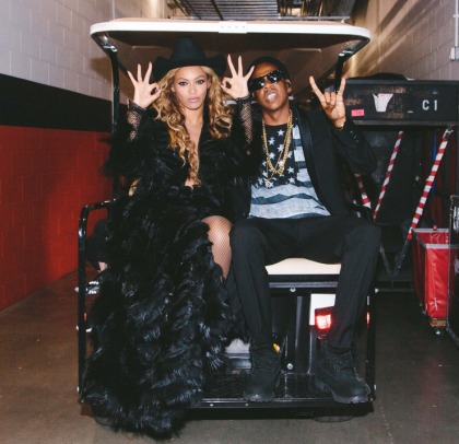 Page Six: Beyonce & Jay-Z 'trying to figure out a way to split without divorcing'