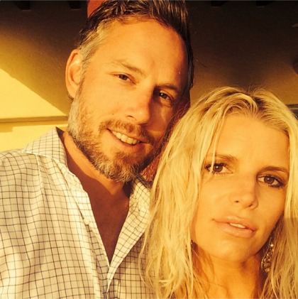 Jessica Simpson posts family photos, she does 'not want another' baby