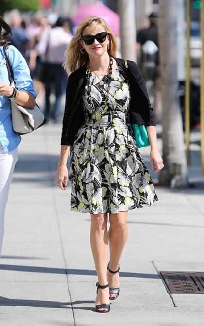 Reese Witherspoon: Beverly Hills Retail Romp at Prada!