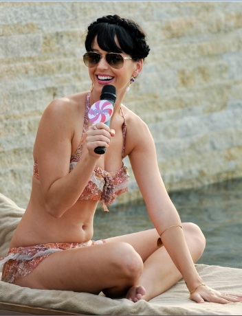 Katy Perry Bikini Press Conference at Marina Bay Sands