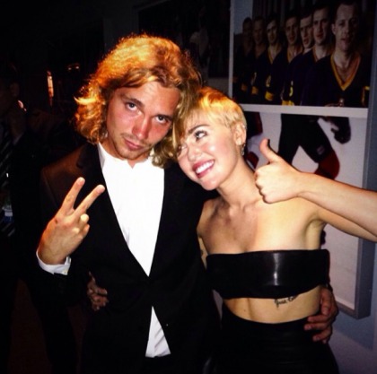 Miley Cyrus reponds to criticism of her homeless VMA date's criminal record