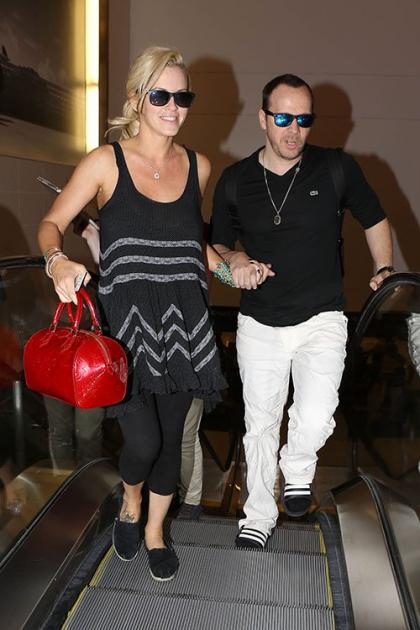 Donnie Wahlberg Ties the Knot with Jenny McCarthy!