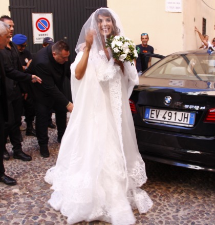 Elisabetta Canalis got married in Italy on Sunday, beating Clooney to the altar