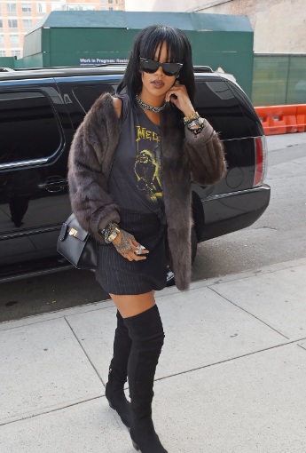 Rihanna Hot Outfit Heading to a Recording Studio in Chelsea
