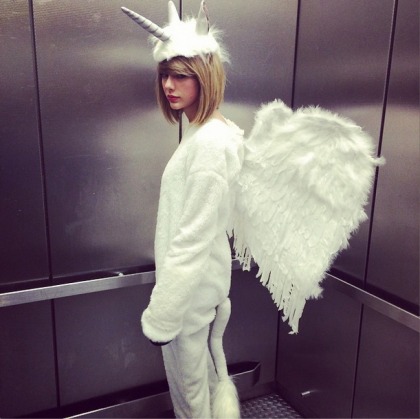 Taylor Swift was a platinum-selling pegacorn for Halloween: adorable & dorky?