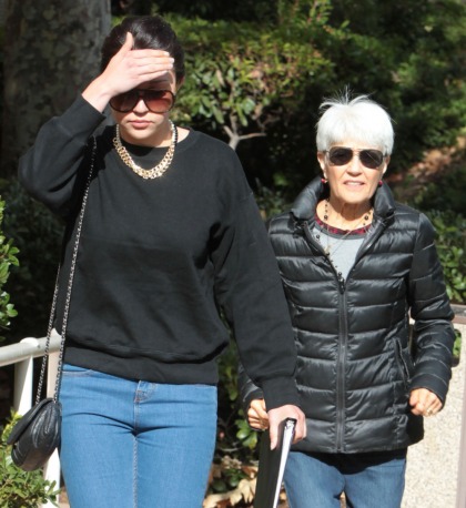 Amanda Bynes' parents are giving up on her & moving to Texas permanently