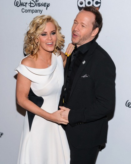 Jenny McCarthy and Donnie Wahlberg get a reality show, Donnie Loves Jenny