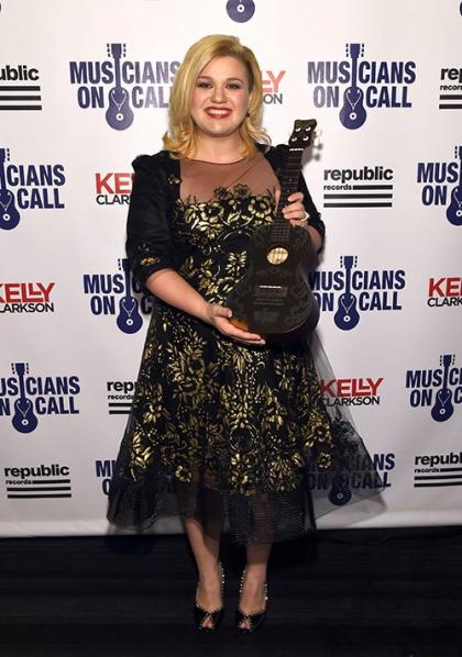 Kelly Clarkson Received Musicians On Call Honor 