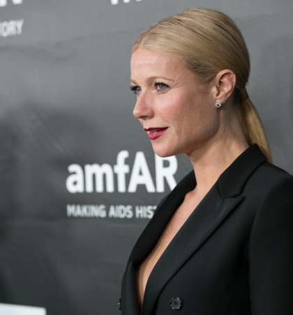 Gwyneth Paltrow & Chris Martin basically have a no-strings open marriage now