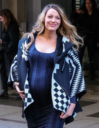 Did Blake Lively name her baby girl Violet'  Is she copycatting Jen Garner'