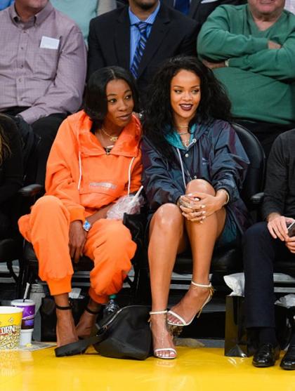 Rihanna Loves the LA Lakers!
