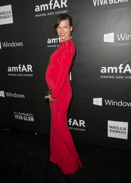 Pregnant Milla Jovovich: 'I?m really proud of myself for not gaining' more weight