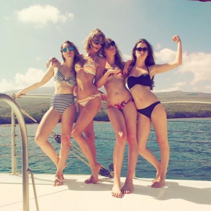 Taylor Swift Works A Bikini On Instagram