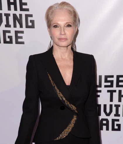 Ellen Barkin: Amal Clooney 'takes great care of George & all his friends'