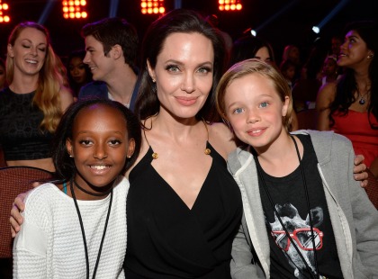 Angelina Jolie brought Shiloh & Zahara to the Kids' Choice Awards: so cute'