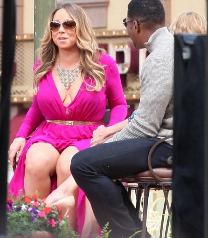 Mariah Carey Busts Out For Kelly and Michael