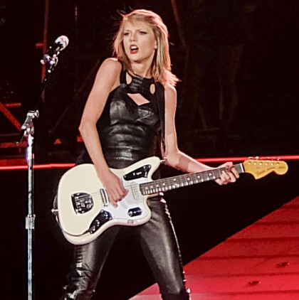 Taylor Swift: Touring the world 'is not that hard, I?m telling you now it's really not'
