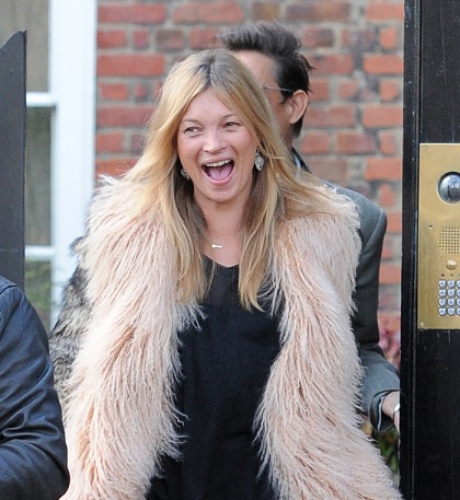 Kate Moss was allegedly kicked off an easyJet plane for being 'disruptive'