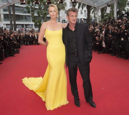 Did Charlize Theron dump Sean Penn because he was 'overly critical' of her'