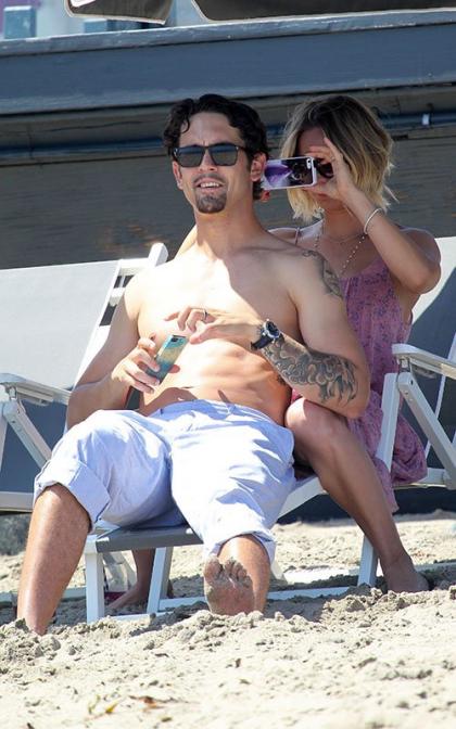 Kaley Cuoco and Ryan Sweeting: We?re Getting Divorced!