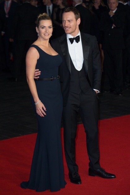 Kate Winslet & Michael Fassbender got affectionate at UK 'steve Jobs' premiere