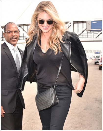 Kate Upton Busts Out A Mega Bosom Show! Kate Upton Busts Out A Mega Bosom Show!