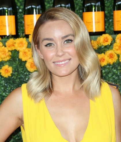Lauren Conrad went from blonde to red hair: pretty or doesn't suit her'