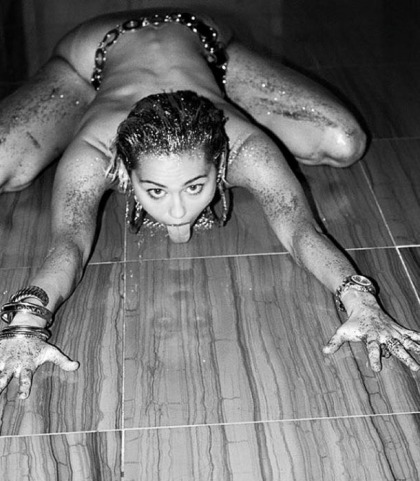 Miley Cyrus Topless Floor Cleaner
