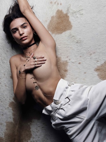 Emily Ratajkowski Barely Covers her Boobs at 2016 Jacquie Aiche photoshoot