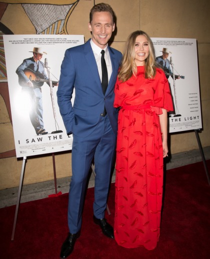 Tom Hiddleston & Elizabeth Olsen coupled up at the 'I Saw the Light' premiere