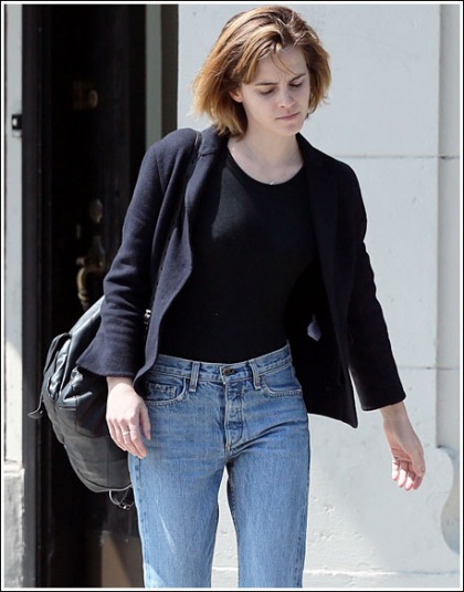 Emma Watson's Casual Hotness Can Use Some Work Emma Watson's Casual Hotness Can Use Some Work