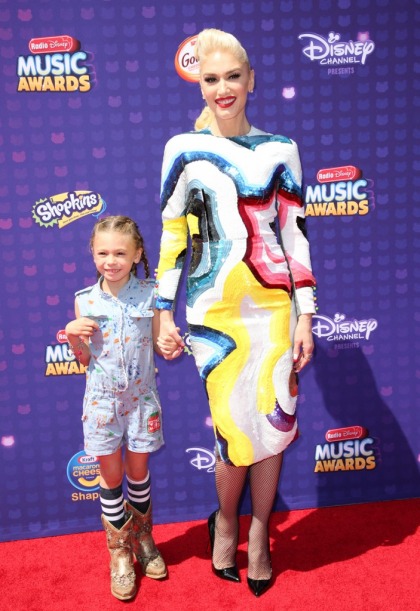 Gwen Stefani in a sequin dress at Radio Disney awards: hot or unfinished?