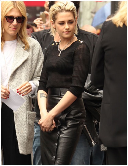 A Blonde Kristen Stewart Gets Busty And Curvy In Leather A Blonde Kristen Stewart Gets Busty And Curvy In Leather