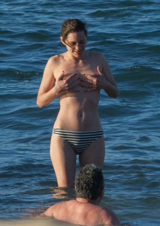 Marion Cotillard Topless on the Island of Fuerteventura