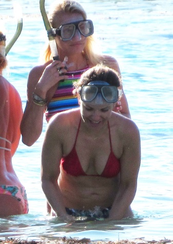 Jessica Simpson Stunning Bikini in French Polynesia