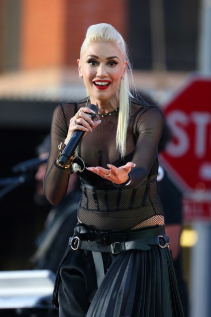 Gwen Stefani's opening night, she was there, but where was the audience'