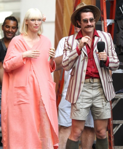 Jake Gyllenhaal & Tilda Swinton are unrecognizable as they film 'Okja' in NY