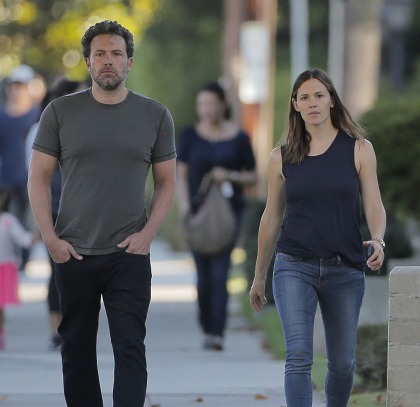 ITW: Ben Affleck told Jennifer Garner he wanted to go through with the divorce ITW: Ben Affleck told Jennifer Garner he wanted to go through with the divorce