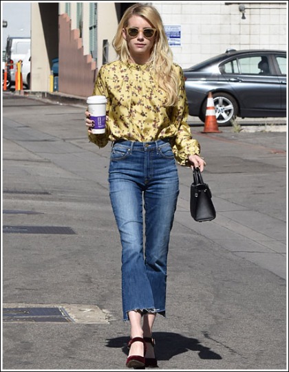 Emma Roberts Looking Like A Doll And Strutting Her Scrawny Little Legs And Booty Emma Roberts Looking Like A Doll And Strutting Her Scrawny Little Legs And Booty