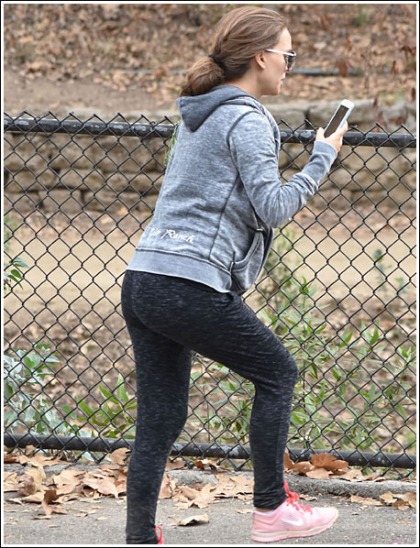 Pregnant Natalie Portman Looking All Kinds Of Extra Busty And Bootylicious, Oh My! Pregnant Natalie Portman Looking All Kinds Of Extra Busty And Bootylicious, Oh My!