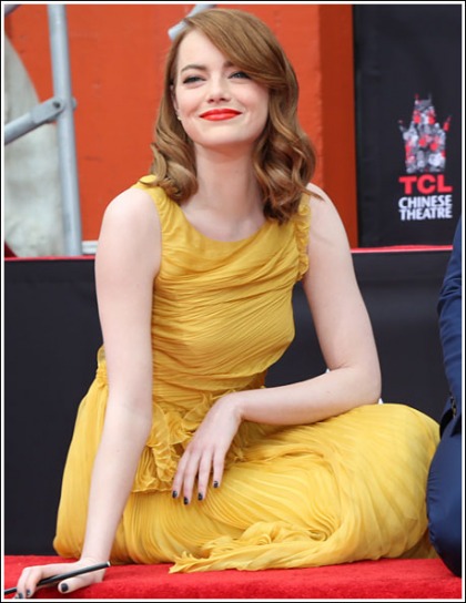 Emma Stone Gets Down And Dirty, And Adorably Hot And Perky, Oh My! Emma Stone Gets Down And Dirty, And Adorably Hot And Perky, Oh My!