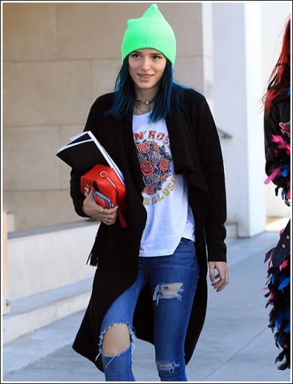 Bella Thorne Saves Face By Showing Off Some Sexy Leg Action In Skin-Tight Jeans Bella Thorne Saves Face By Showing Off Some Sexy Leg Action In Skin-Tight Jeans
