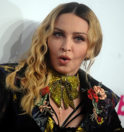 Madonna really did adopt 4-year-old twin girls from Malawi after all