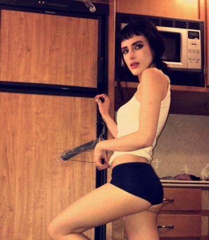 Bella Thorne Squats Her Little Booty