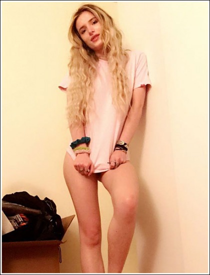 Bella Thorne Flashes All Of Her Insanely Sexy Legs Bella Thorne Flashes All Of Her Insanely Sexy Legs