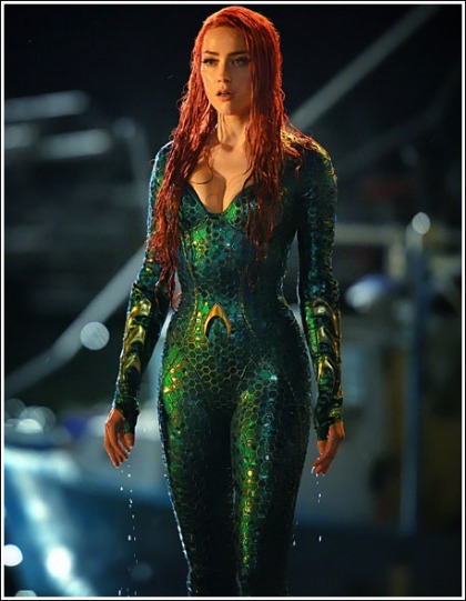 Amber Heard Gets Ultra Sexy, And Curvy, And Leggy, And Cleavagy As Aquaman's Mera! Amber Heard Gets Ultra Sexy, And Curvy, And Leggy, And Cleavagy As Aquaman's Mera!