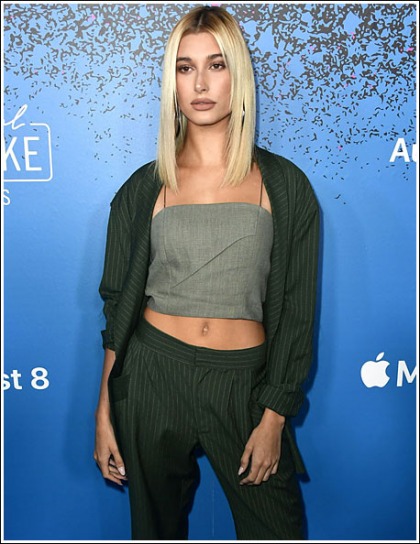 Hailey Baldwin Flashes Her Drool-Inducing Tummy Hailey Baldwin Flashes Her Drool-Inducing Tummy